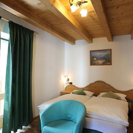 Albergo Centrale Forni di Sopra Pokoj fotografie