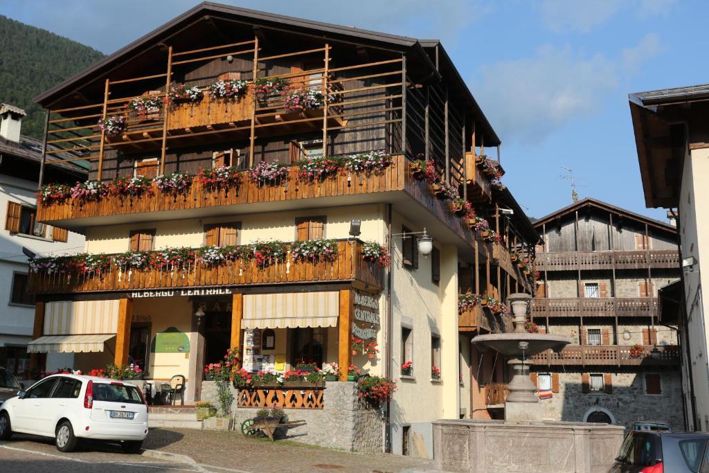 Albergo Centrale Forni di Sopra Exteriér fotografie